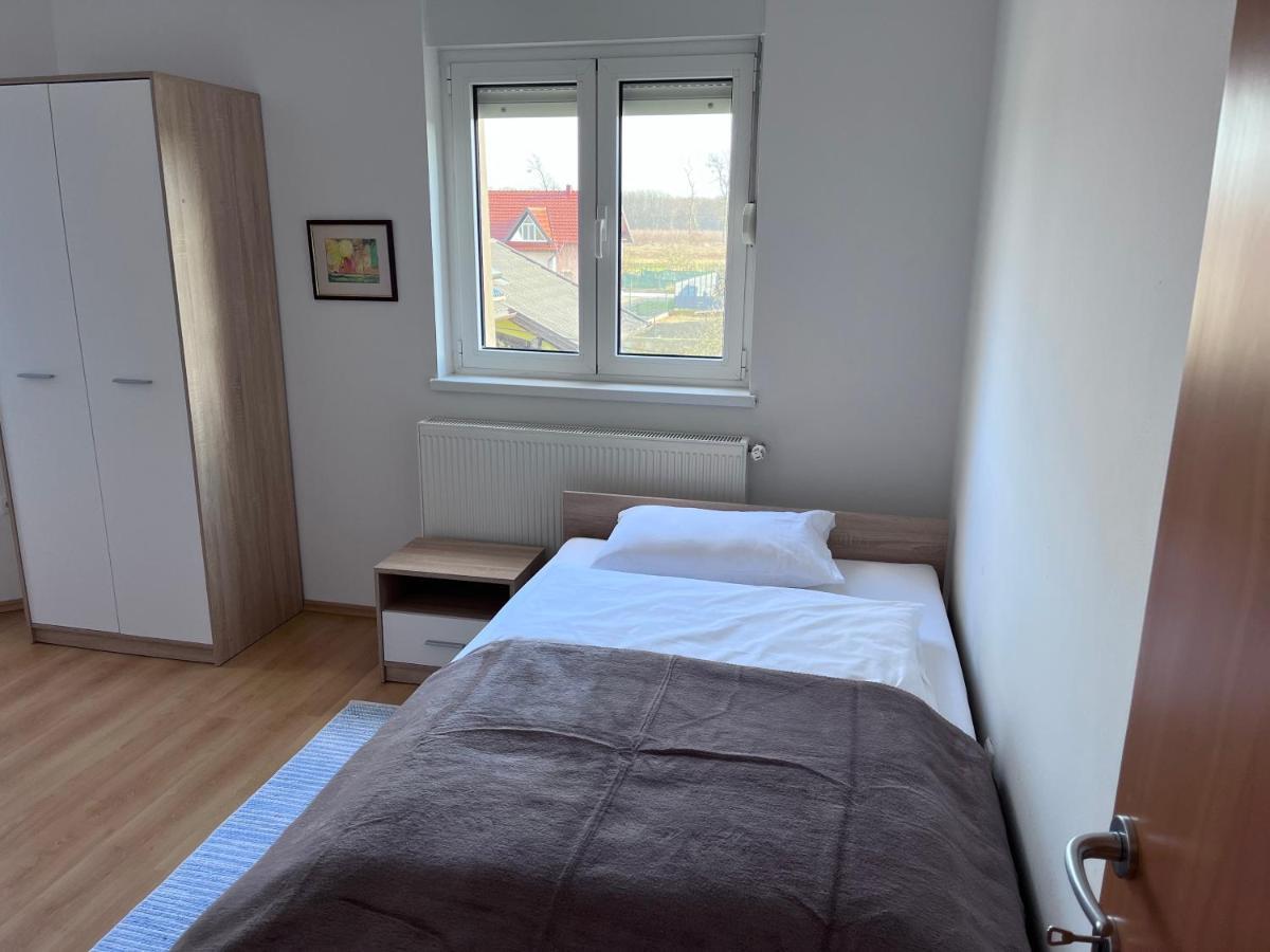 Apartman Magnolia Petrovina Turopoljska Luaran gambar